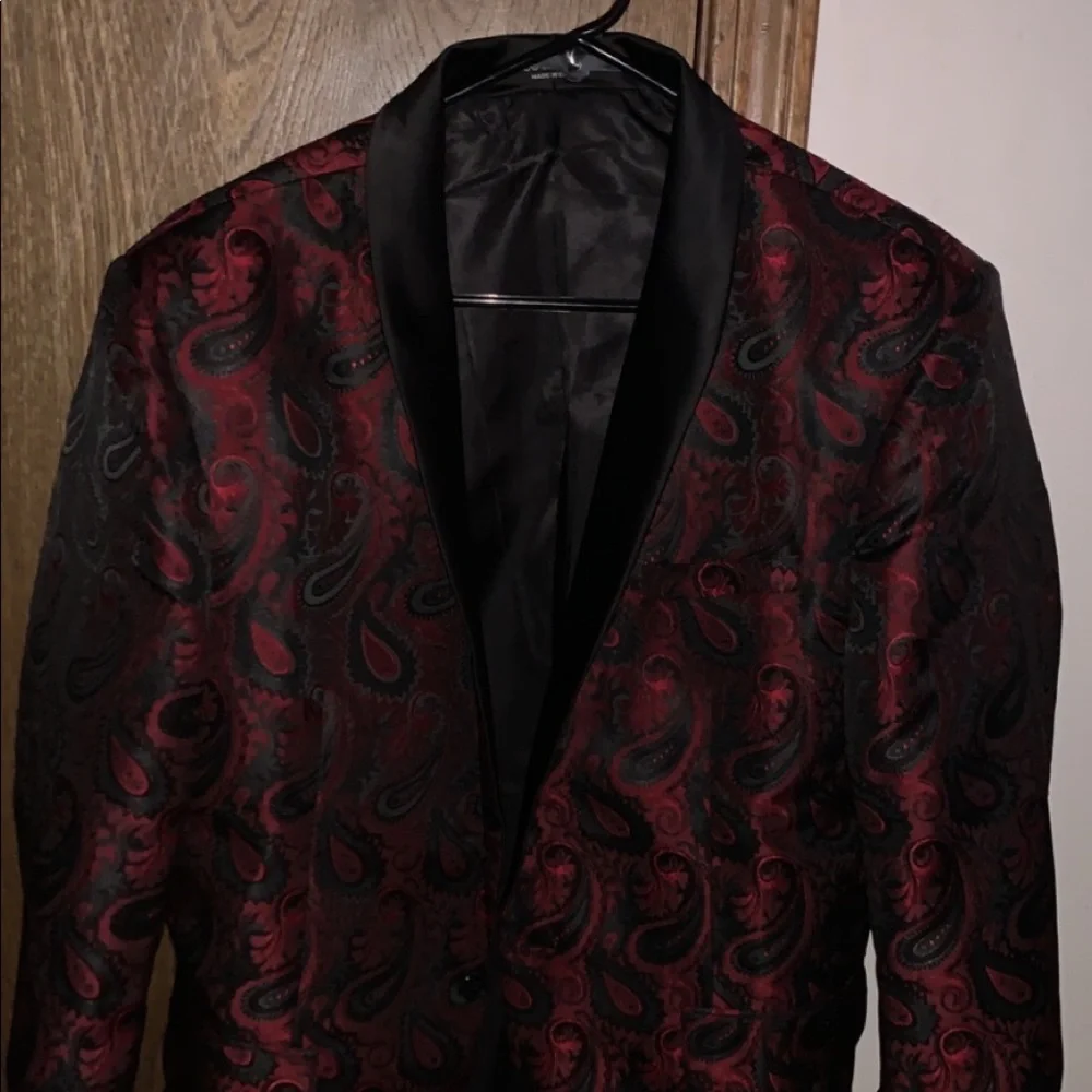 Red & black suite jacket - Picture 2 of 2
